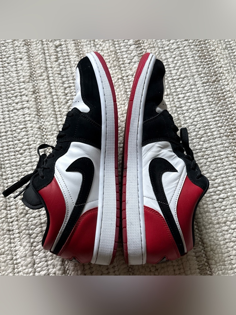 Nike Men's Sneakers Black White Red Low-Top - Picture 12 of 14